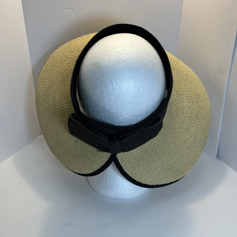 Magid Straw Visor Hat Black Trim Wide Brim Roll-Up Sun Hat w/ Bow‎ 100% Paper